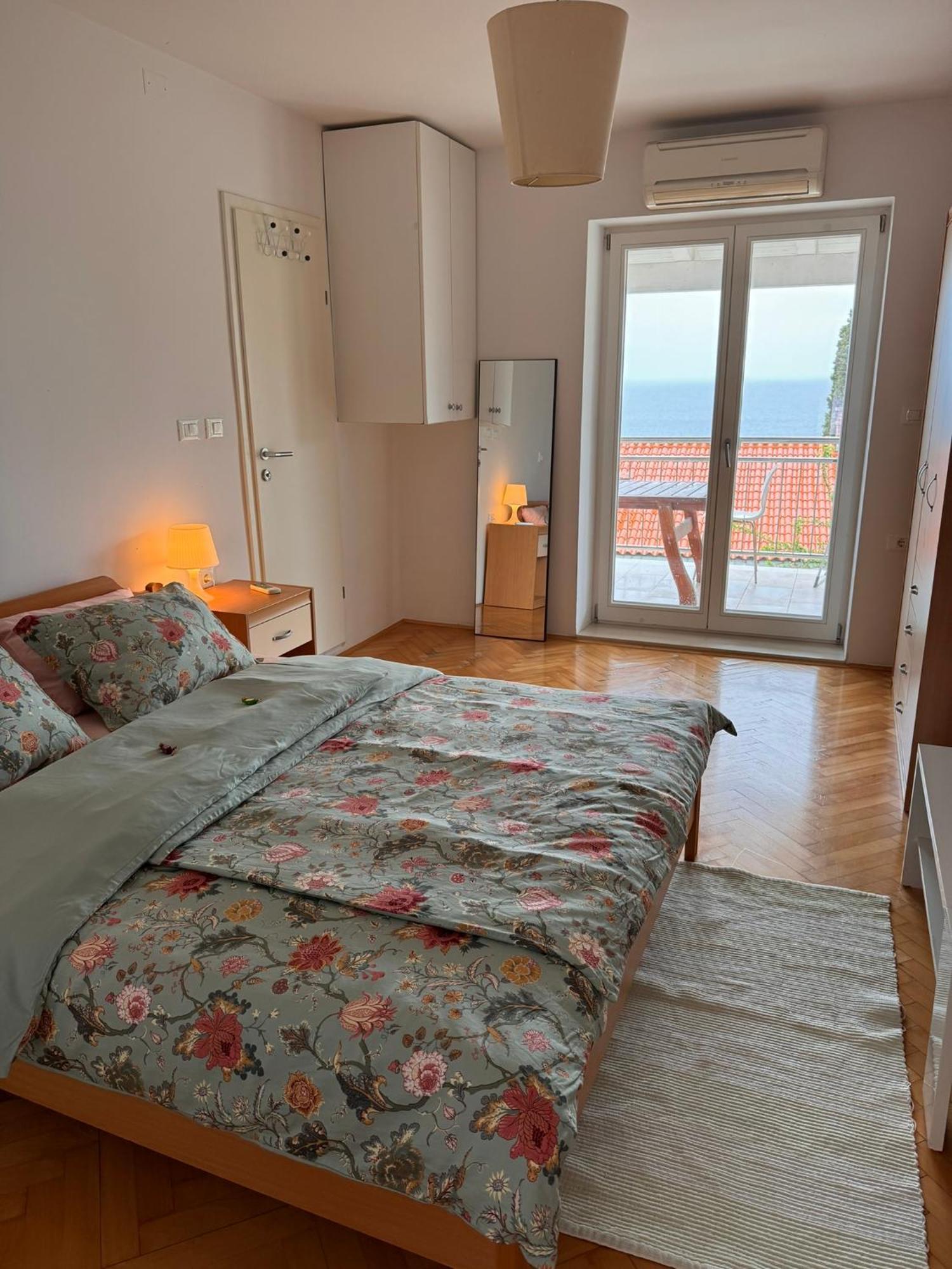 Apartment Mirjana